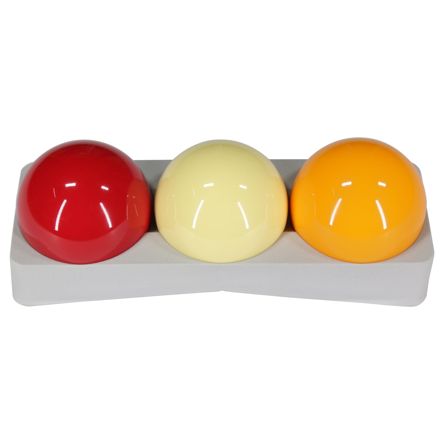 ASKA Carom ASKA set 61.5 mm billiard balls on a stand. CB01A